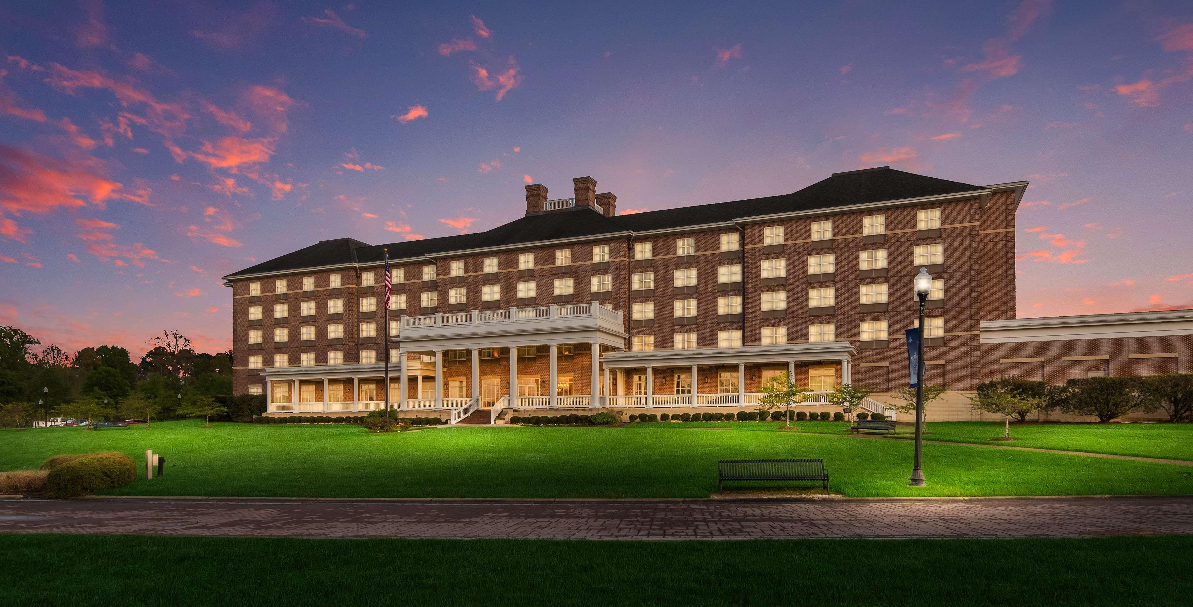 Hilton Garden Inn Suffolk Riverfront Exterior foto