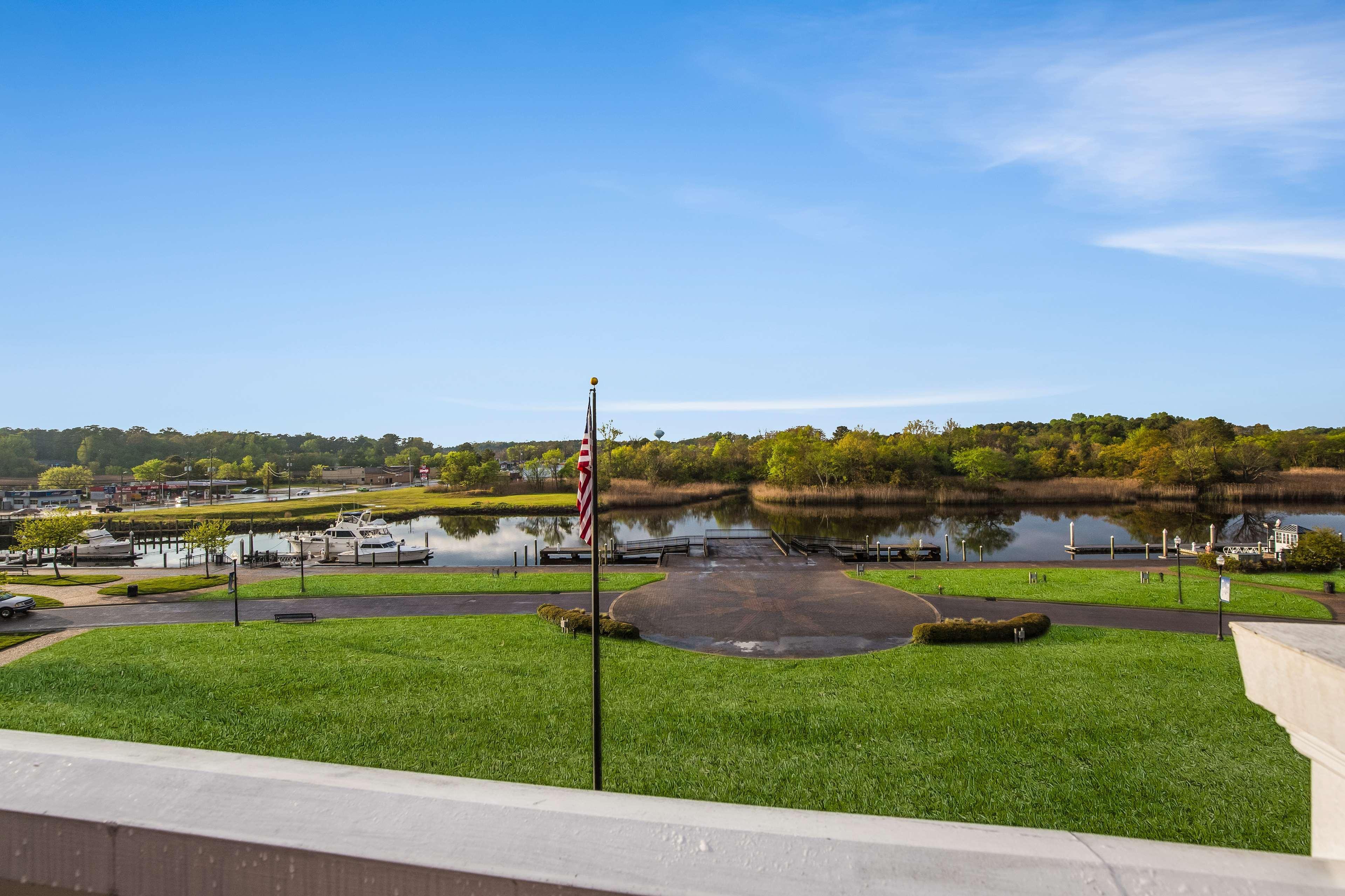 Hilton Garden Inn Suffolk Riverfront Exterior foto