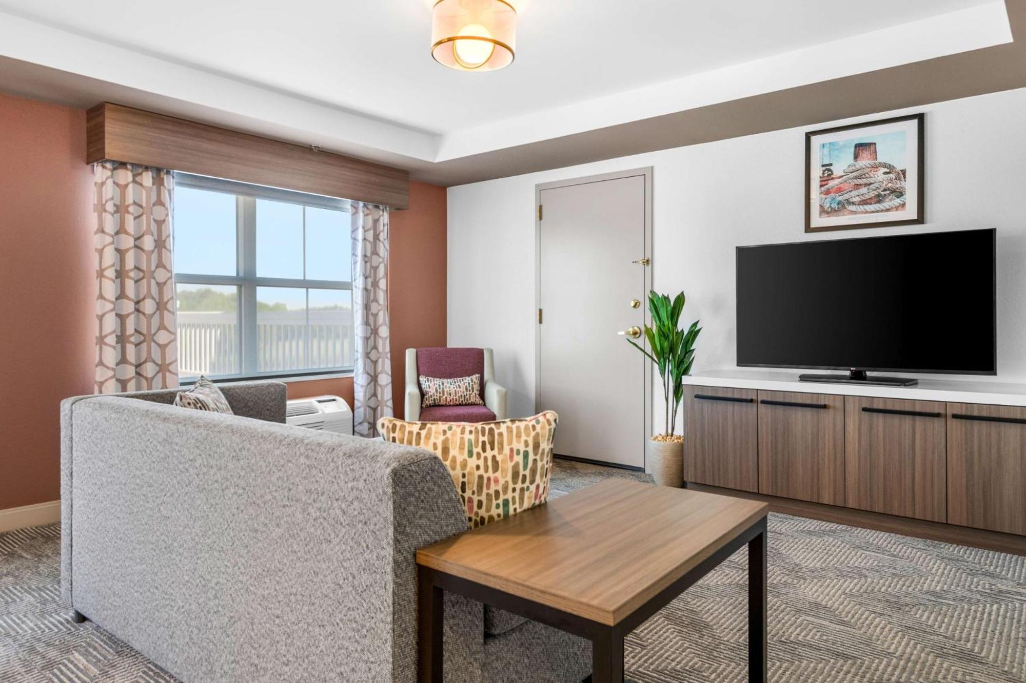 Hilton Garden Inn Suffolk Riverfront Exterior foto